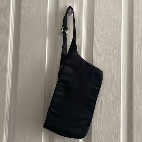 Zara Belt Bag - Picture 9 of 9